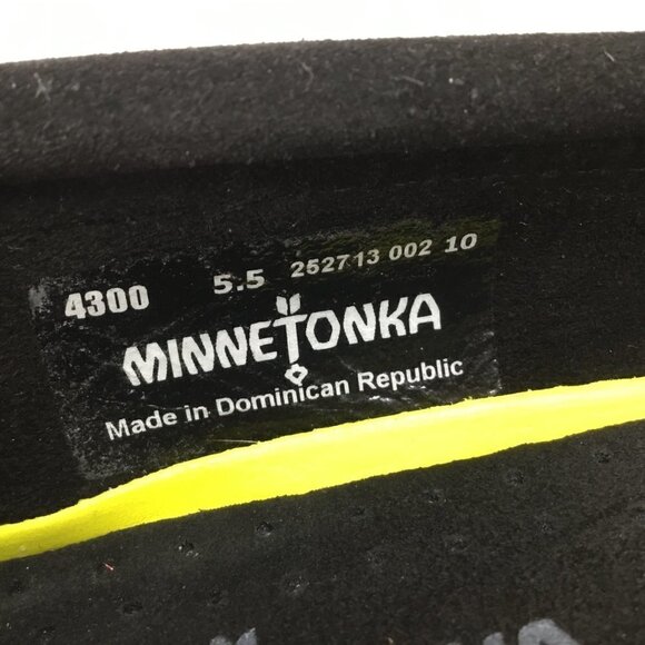 Minnetonka Moccasins Black Kilty Fringe Suede Hardsole Size 5.5 Driving Moc 4300 - Picture 9 of 9